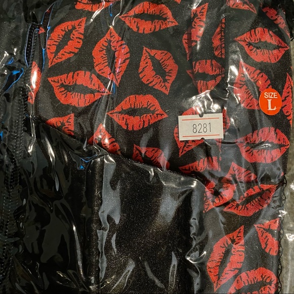 New! Hot Lips Burlesque Underwire Corset - Picture 2 of 2